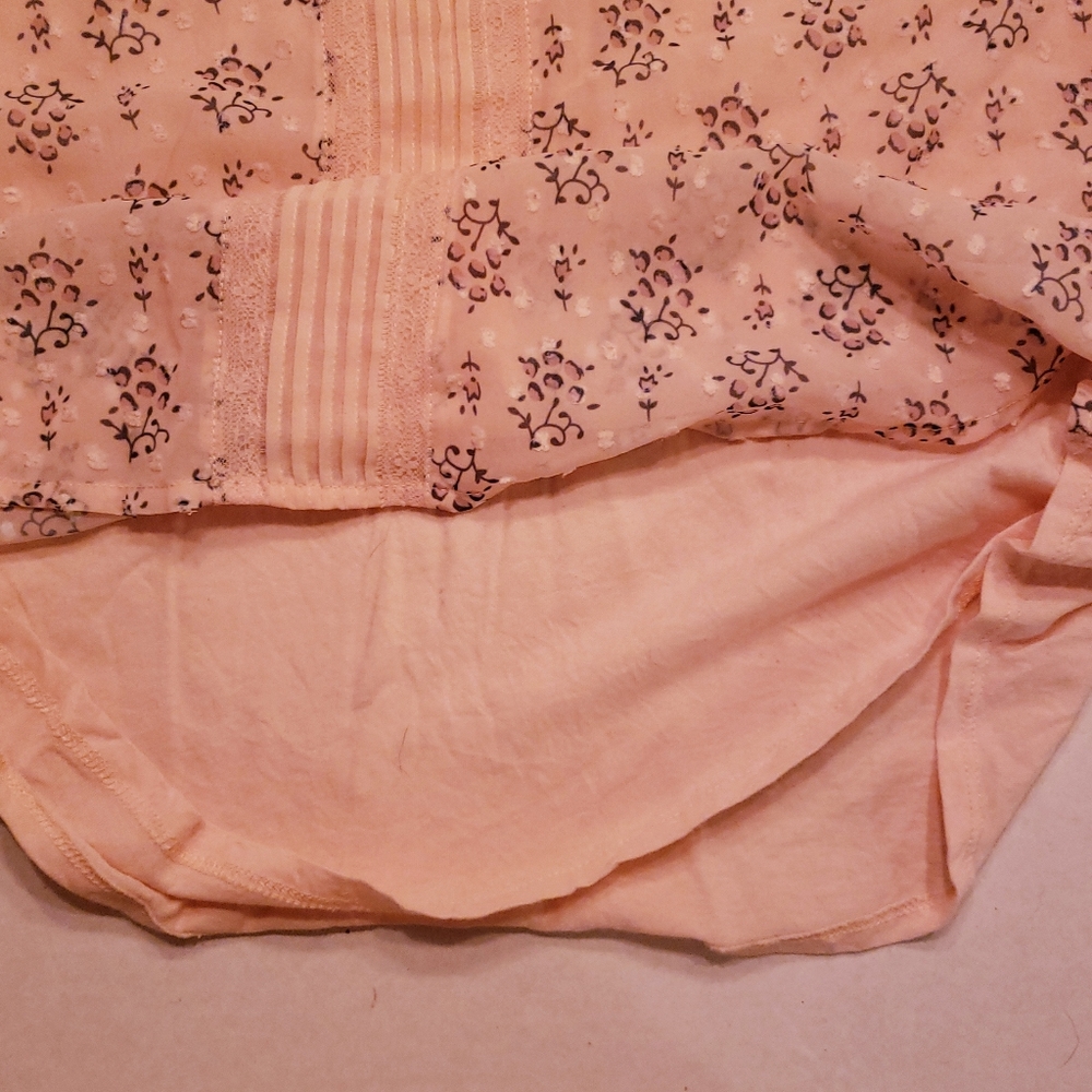 Lauren Conrad Blouse - Picture 7 of 7